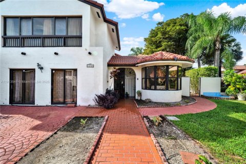 Купить виллу или дом в Майами, Флорида 5 спален, 274.8м2, № 1968857 - фото 5