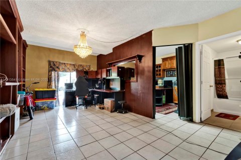 Купить виллу или дом в Майами, Флорида 5 спален, 274.8м2, № 1968857 - фото 30