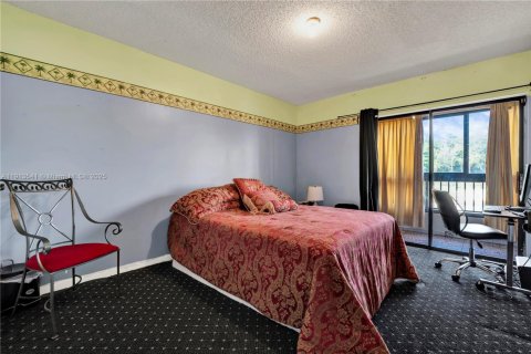 Купить виллу или дом в Майами, Флорида 5 спален, 274.8м2, № 1968857 - фото 26