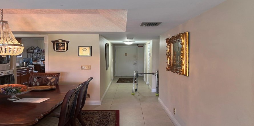 Condo in Lake Worth, Florida, 2 bedrooms  № 1100741
