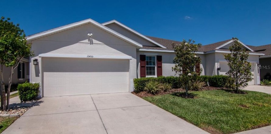 Villa ou maison à Land O' Lakes, Floride 3 chambres, 142.33 m2 № 2138779