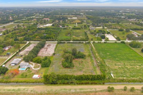 Propiedad comercial en Wellington, Florida № 2188211