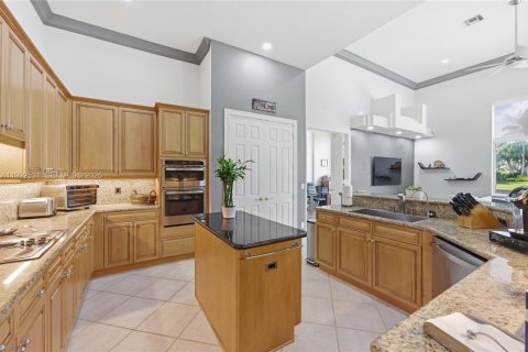 Casa en venta en Weston, Florida, 6 dormitorios, 397.71 m2 № 2184723 - foto 12