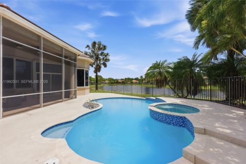 Casa en venta en Weston, Florida, 6 dormitorios, 397.71 m2 № 2184723 - foto 5