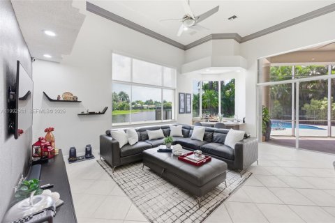 Casa en venta en Weston, Florida, 6 dormitorios, 397.71 m2 № 2184723 - foto 17