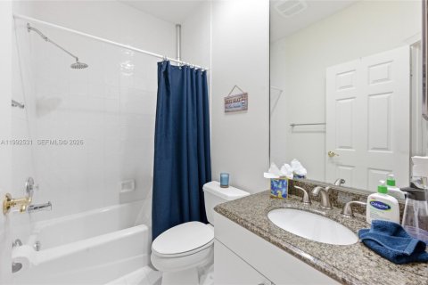 Casa en venta en Weston, Florida, 6 dormitorios, 397.71 m2 № 2184723 - foto 29