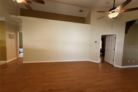 House in Mount Dora, Florida 2 bedrooms, 183.76 sq.m. № 1909759 - photo 11