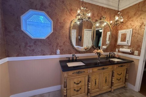 House in Mount Dora, Florida 2 bedrooms, 183.76 sq.m. № 1909759 - photo 25