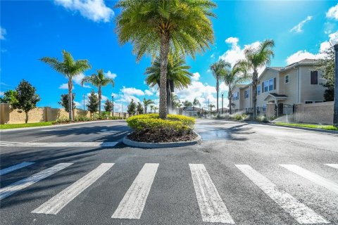 Touwnhouse à vendre à Kissimmee, Floride: 3 chambres, 120.77 m2 № 2298305 - photo 5