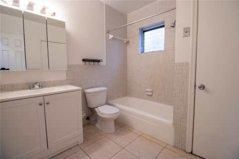 Appartement à louer à Hollywood, Floride: 1 chambre № 2385348 - photo 9