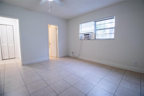 Appartement à louer à Hollywood, Floride: 1 chambre № 2385348 - photo 11