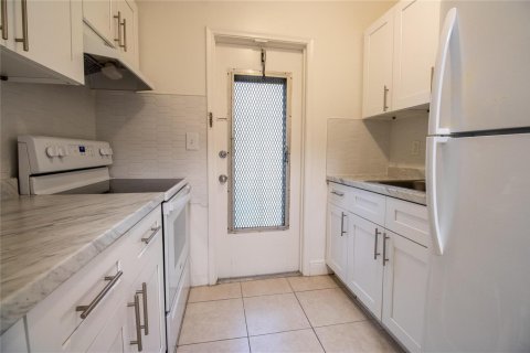 Appartement à louer à Hollywood, Floride: 1 chambre № 2385348 - photo 5