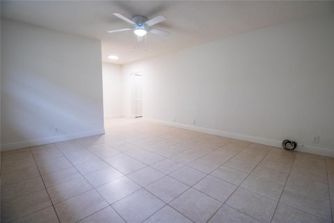 Appartement à louer à Hollywood, Floride: 1 chambre № 2385348 - photo 2