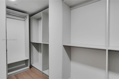 Apartment in Miami, Florida 1 bedroom, 96.25 sq.m. № 2027426 - photo 23