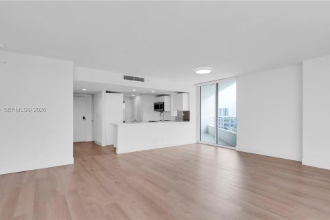 Apartment in Miami, Florida 1 bedroom, 96.25 sq.m. № 2027426 - photo 13