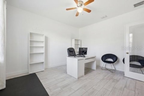 House in Ocoee, Florida 4 bedrooms, 237.18 sq.m. № 2211678 - photo 8