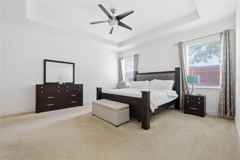 House in Ocoee, Florida 4 bedrooms, 237.18 sq.m. № 2211678 - photo 23