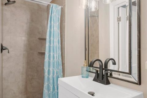 Villa ou maison à vendre à Tampa, Floride: 3 chambres, 104.98 m2 № 2406358 - photo 15