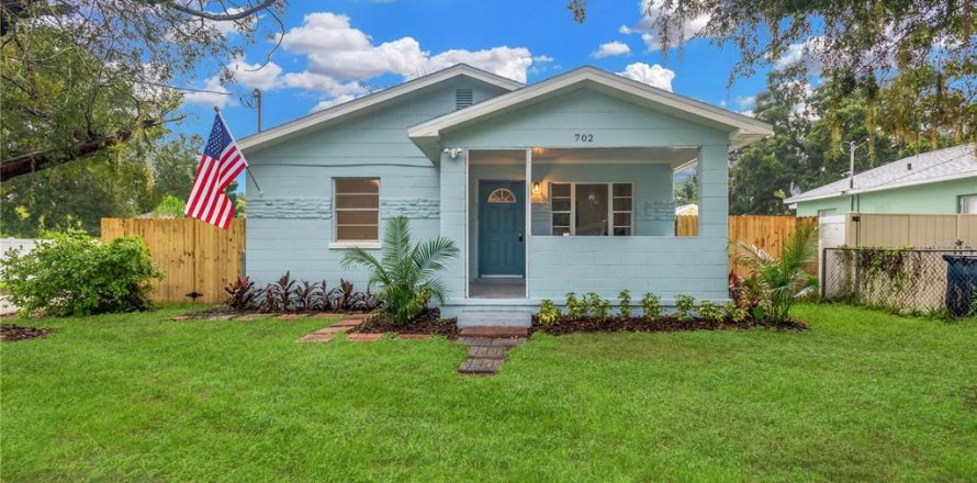 Villa ou maison à Tampa, Floride 3 chambres, 104.98 m2 № 2406358