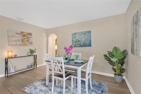 Villa ou maison à vendre à Tampa, Floride: 3 chambres, 104.98 m2 № 2406358 - photo 5