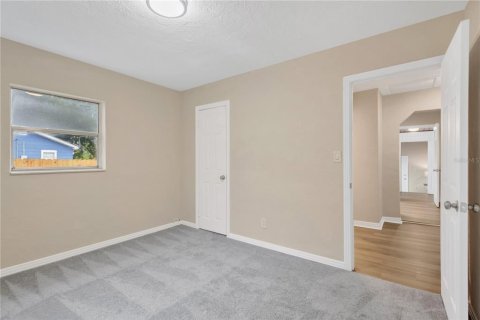 Villa ou maison à vendre à Tampa, Floride: 3 chambres, 104.98 m2 № 2406358 - photo 16