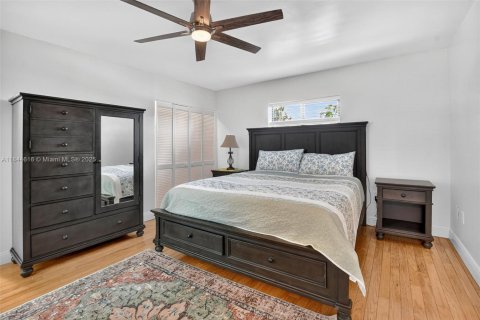 House in Boca Raton, Florida 4 bedrooms, 175.31 sq.m. № 1845853 - photo 17