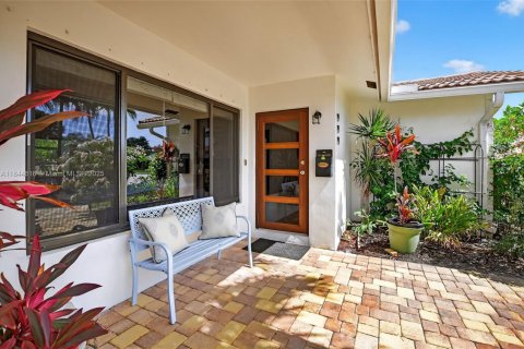 House in Boca Raton, Florida 4 bedrooms, 175.31 sq.m. № 1845853 - photo 2