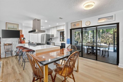 House in Boca Raton, Florida 4 bedrooms, 175.31 sq.m. № 1845853 - photo 9