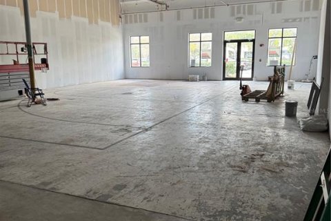 Propiedad comercial en alquiler en Stuart, Florida № 1597419 - foto 4