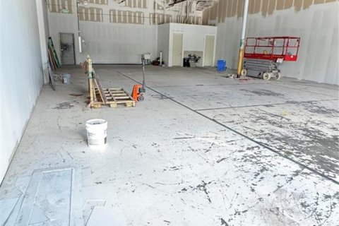 Propiedad comercial en alquiler en Stuart, Florida № 1597419 - foto 1