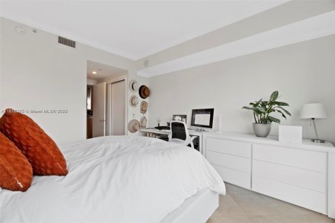 Купить кондоминиум в Майами, Флорида 2 спальни, 120.59м2, № 1966575 - фото 21