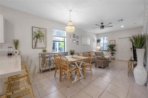 Touwnhouse à louer à Fort Lauderdale, Floride: 3 chambres, 126.81 m2 № 2382832 - photo 6