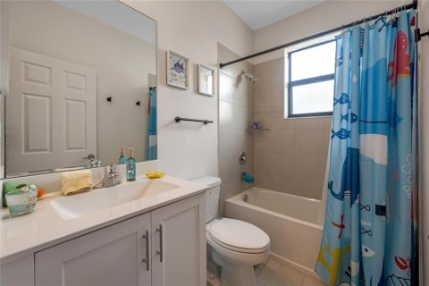 Touwnhouse à louer à Fort Lauderdale, Floride: 3 chambres, 126.81 m2 № 2382832 - photo 11