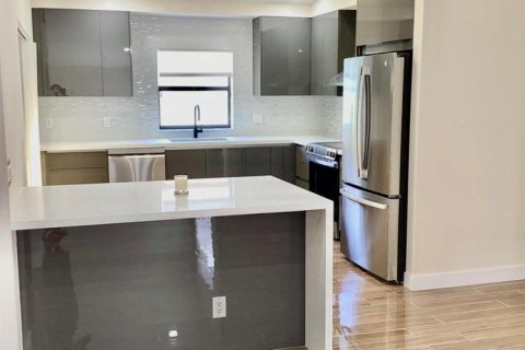 House in Boca Raton, Florida 3 bedrooms, 138.24 sq.m. № 2181890 - photo 29