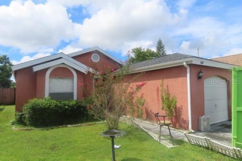 Casa en venta en Orlando, Florida, 2 dormitorios, 94.3 m2 № 1903773 - foto 1