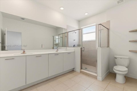 Touwnhouse à louer à Miami, Floride: 3 chambres, 157.47 m2 № 1697412 - photo 17