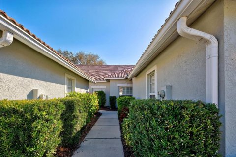 House in Venice, Florida 2 bedrooms, 130.25 sq.m. № 1734688 - photo 2