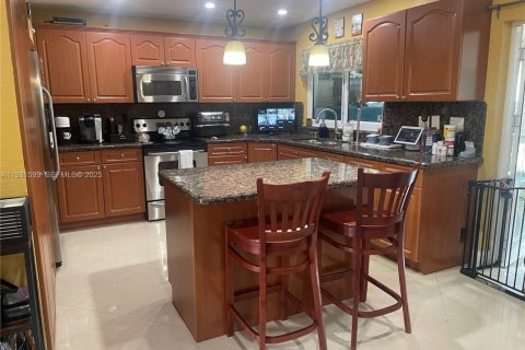 Купить виллу или дом в Майами, Флорида 4 спальни, 178.47м2, № 1990320 - фото 8