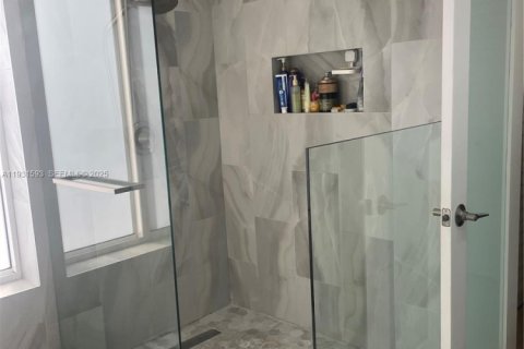 Купить виллу или дом в Майами, Флорида 4 спальни, 178.47м2, № 1990320 - фото 14