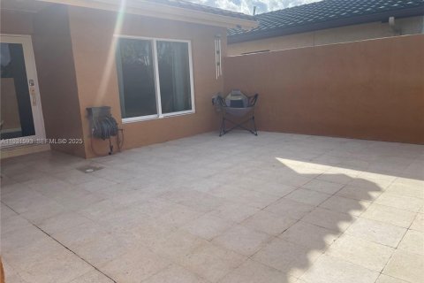 Купить виллу или дом в Майами, Флорида 4 спальни, 178.47м2, № 1990320 - фото 3