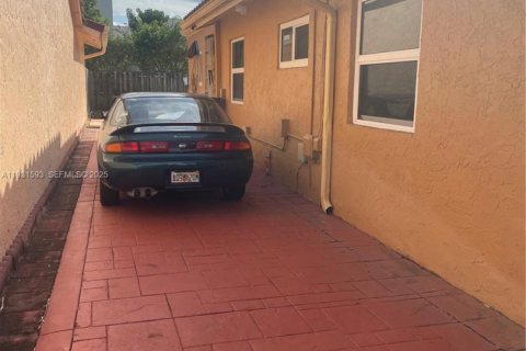 Купить виллу или дом в Майами, Флорида 4 спальни, 178.47м2, № 1990320 - фото 5