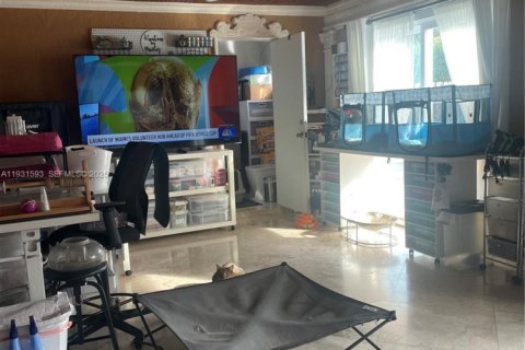 Купить виллу или дом в Майами, Флорида 4 спальни, 178.47м2, № 1990320 - фото 12