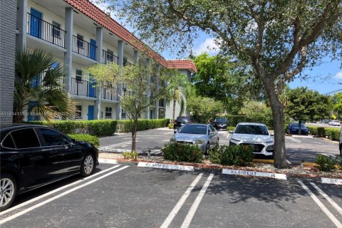 Condo in Coral Springs, Florida, 2 bedrooms  № 1788752 - photo 20
