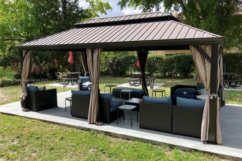 Condo in Coral Springs, Florida, 2 bedrooms  № 1788752 - photo 23