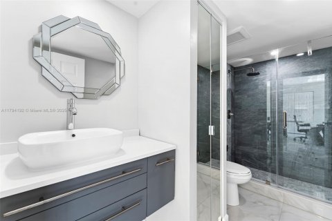 Touwnhouse à vendre à Cooper City, Floride: 2 chambres, 117.43 m2 № 1661683 - photo 22