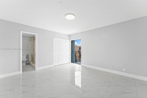 Touwnhouse à vendre à Cooper City, Floride: 2 chambres, 117.43 m2 № 1661683 - photo 19