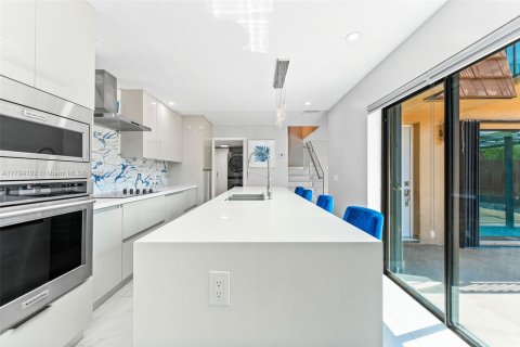 Touwnhouse à vendre à Cooper City, Floride: 2 chambres, 117.43 m2 № 1661683 - photo 4