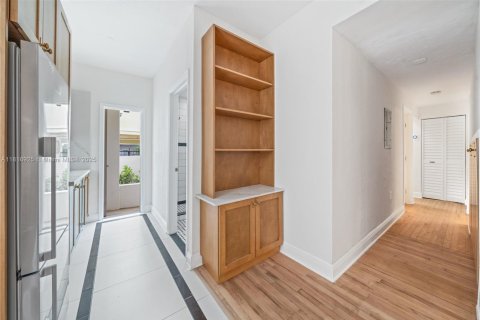 Apartamento en alquiler en Miami Beach, Florida, 2 dormitorios, 92.9 m2 № 1772322 - foto 7