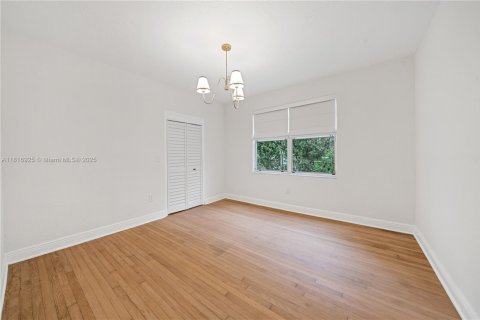 Apartamento en alquiler en Miami Beach, Florida, 2 dormitorios, 92.9 m2 № 1772322 - foto 15