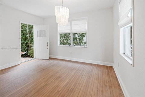 Apartamento en alquiler en Miami Beach, Florida, 2 dormitorios, 92.9 m2 № 1772322 - foto 11